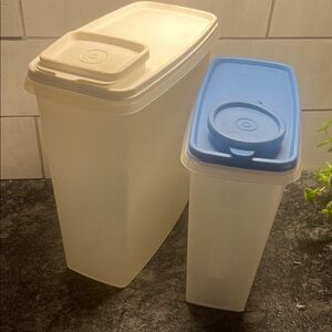 Set of Two Tupperware Cereal/Dry Goods pourable Storage Containers with flip lid